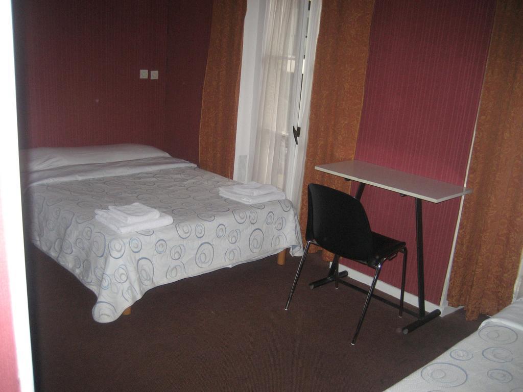 Hotel Meteore Paříž Pokoj fotografie