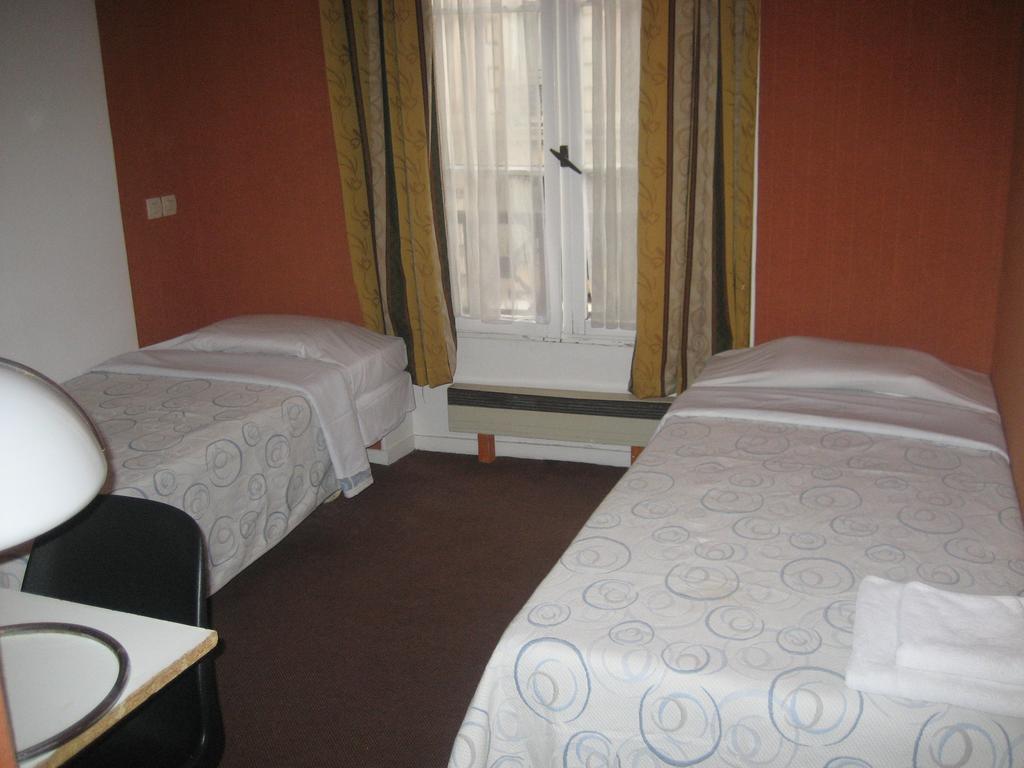Hotel Meteore Paříž Pokoj fotografie